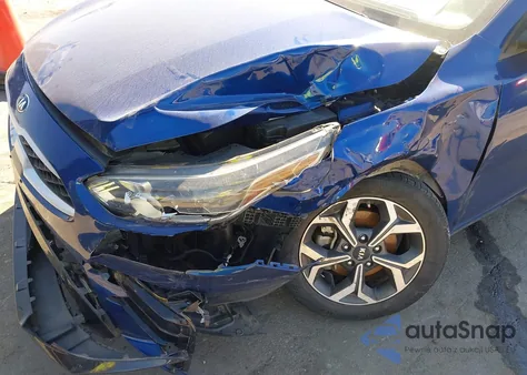 2021 Kia Forte Lxs из США, поврежденный, VIN 3KPF24AD9ME341858